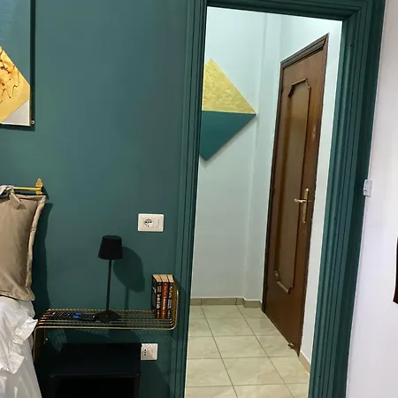 לינה וארוחת בוקר Mario's House 4*