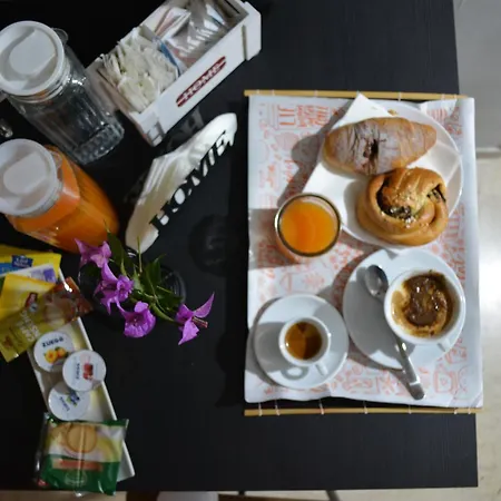 Alojamento de Acomodação e Pequeno-almoço Mario's House *