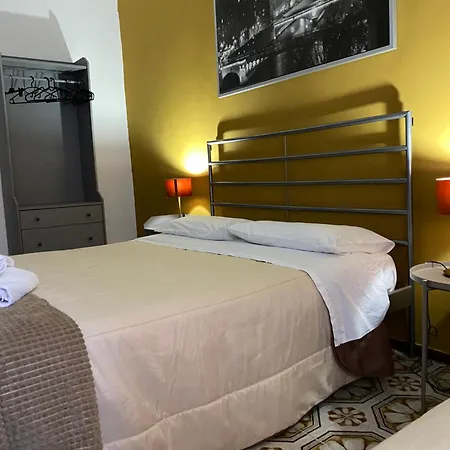 Alojamento de Acomodação e Pequeno-almoço Mario's House 4*