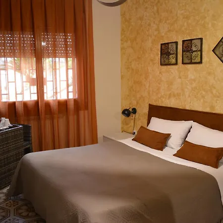 Mario's House Bed & Breakfast *